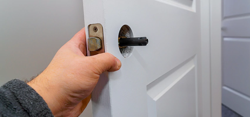 Nighttime Locksmith For Lock Repair in Farmersville, CA